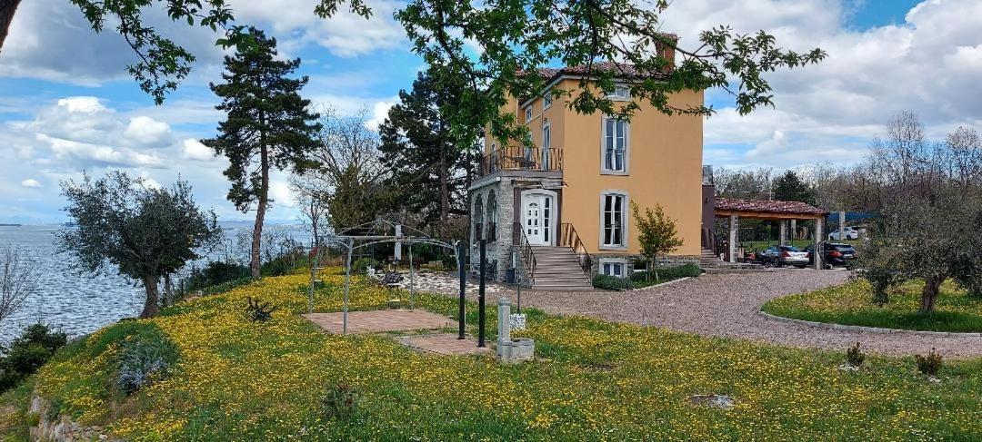 Apartment Trieste M&M Muggia Bagian luar foto